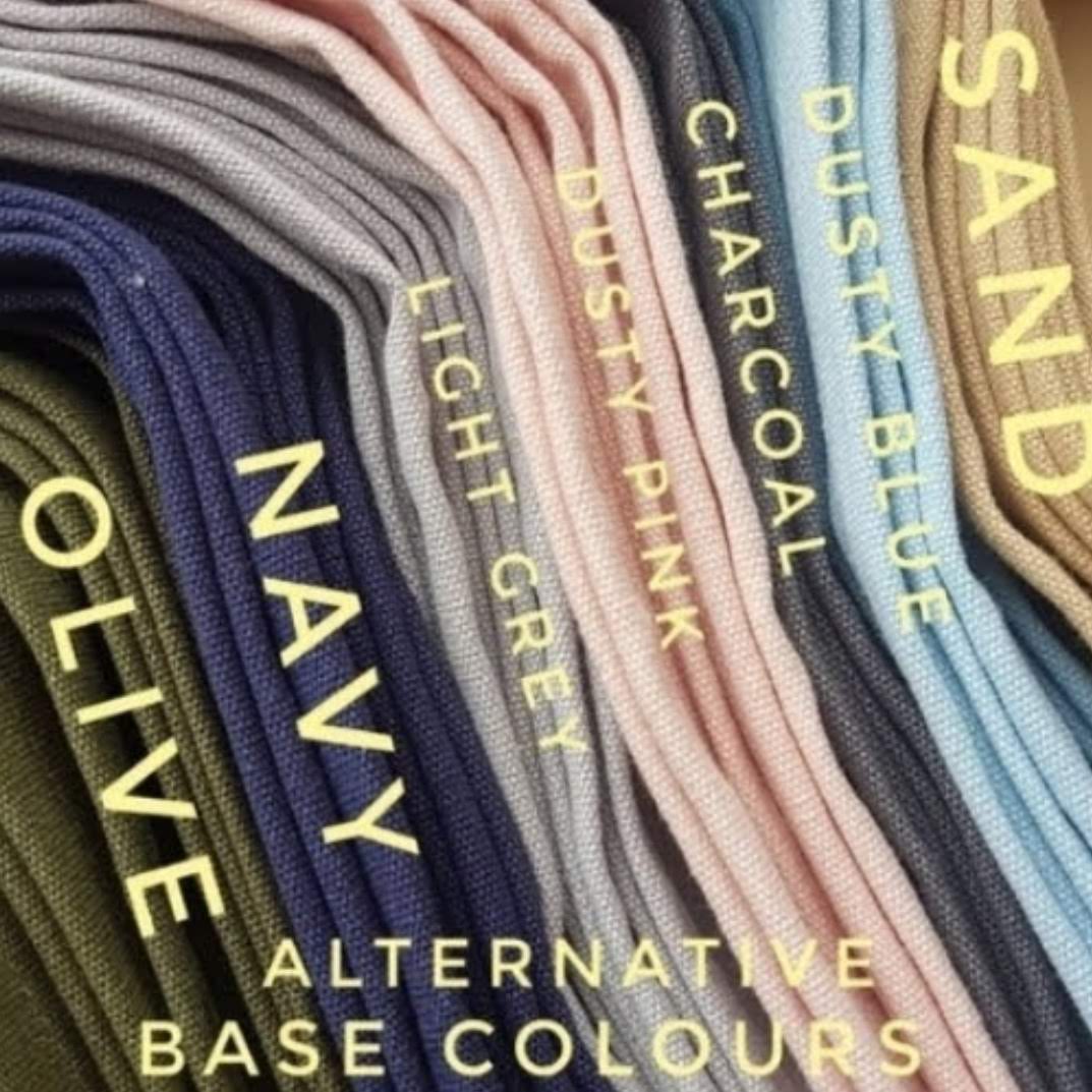 Smiley face banner with your choice of 5 letter word and 2 colours.