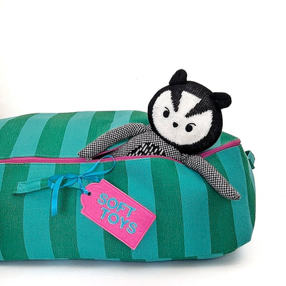 Custom labels and tags