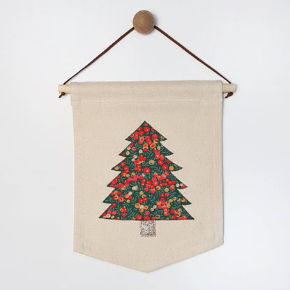 Decorate your own mini Christmas tree banner